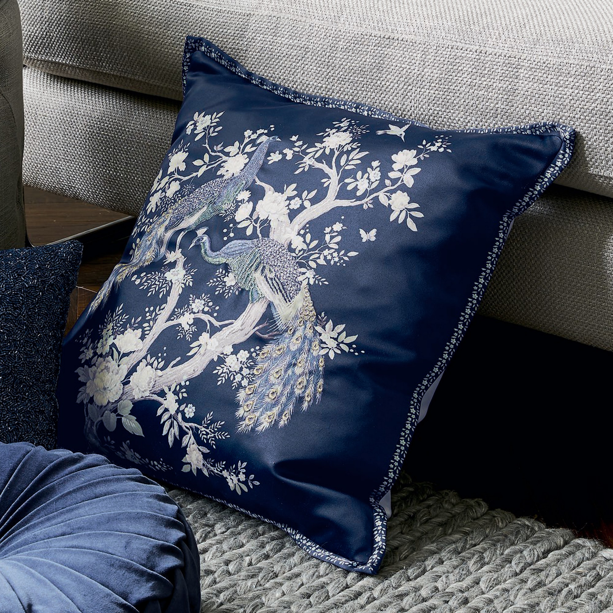 Laura ashley outlet blue cushions